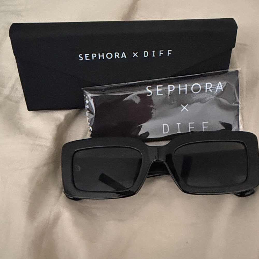 Diff Eyewear Black Rectangular Sunglasses - Sephora x Diff